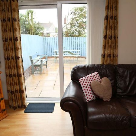 Sunny Seaside Getaway Villa Portstewart Eksteriør billede